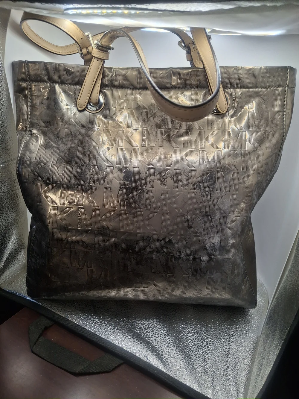 Fair Condition Michael Kors Metallic Bronze Logo Tote with Tan Handles - Picture 3 of 15
